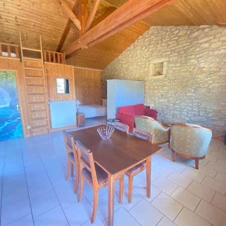Gite Les Sablieres Saint-Lattier Exterior photo